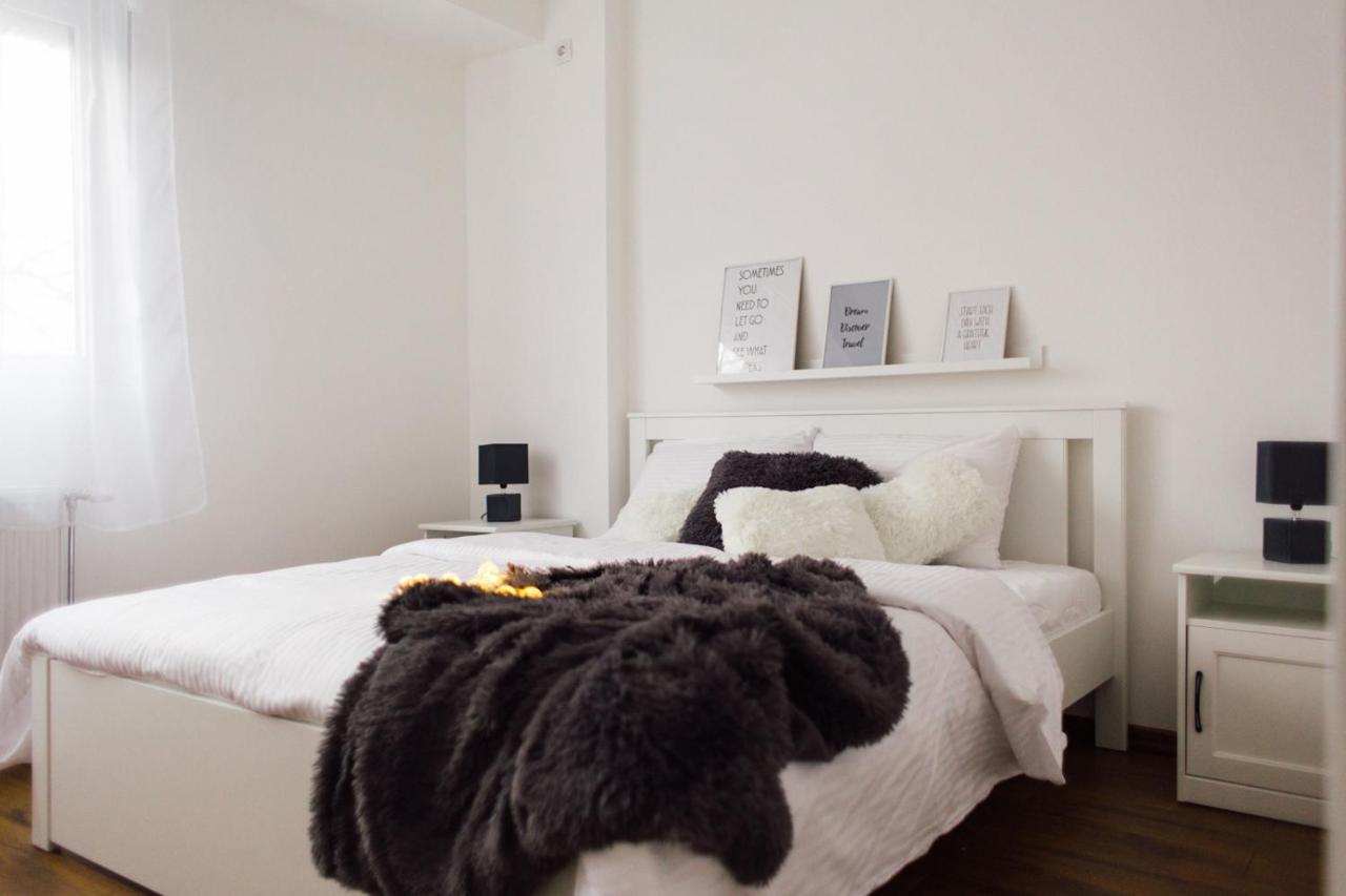 New Center Apartments Ni Εξωτερικό φωτογραφία