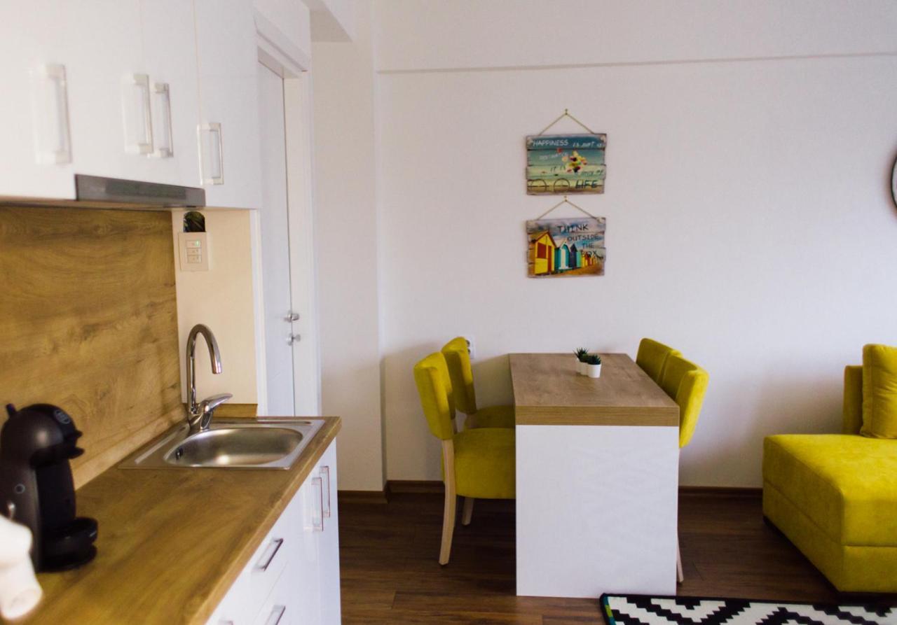 New Center Apartments Ni Εξωτερικό φωτογραφία