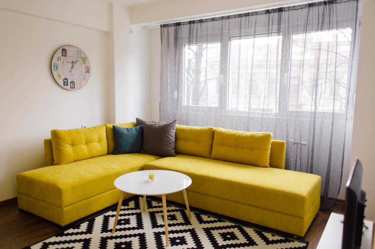 New Center Apartments Ni Εξωτερικό φωτογραφία