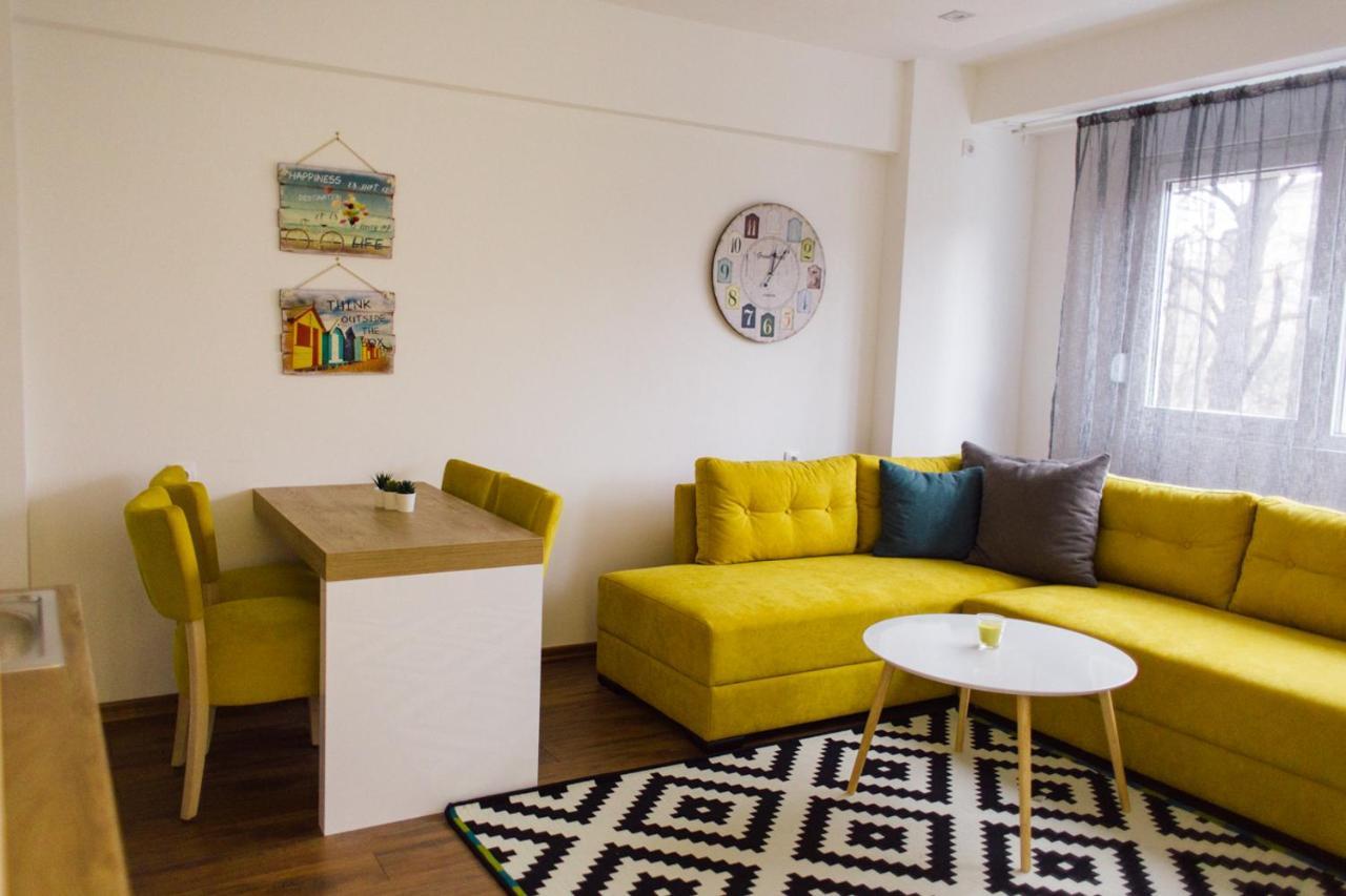 New Center Apartments Ni Εξωτερικό φωτογραφία