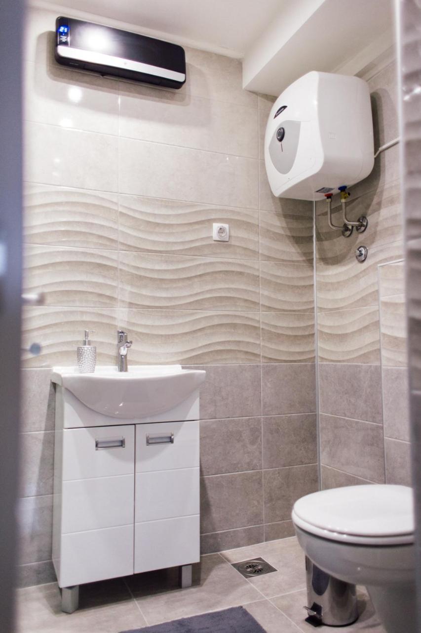 New Center Apartments Ni Εξωτερικό φωτογραφία